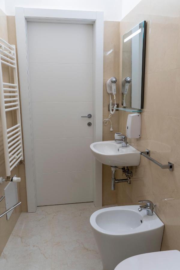 A Casa Dei Miei Hotel San Pietro Vernotico Bagian luar foto